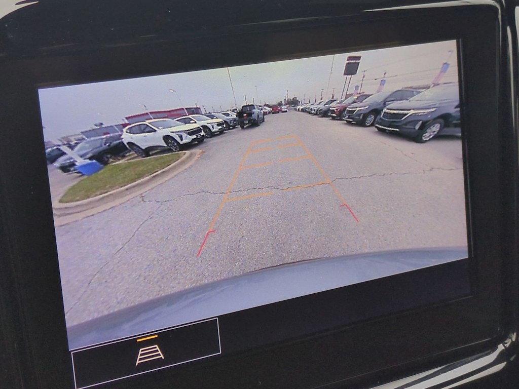 Thumbnail: 2024 Chevrolet Traverse - 26