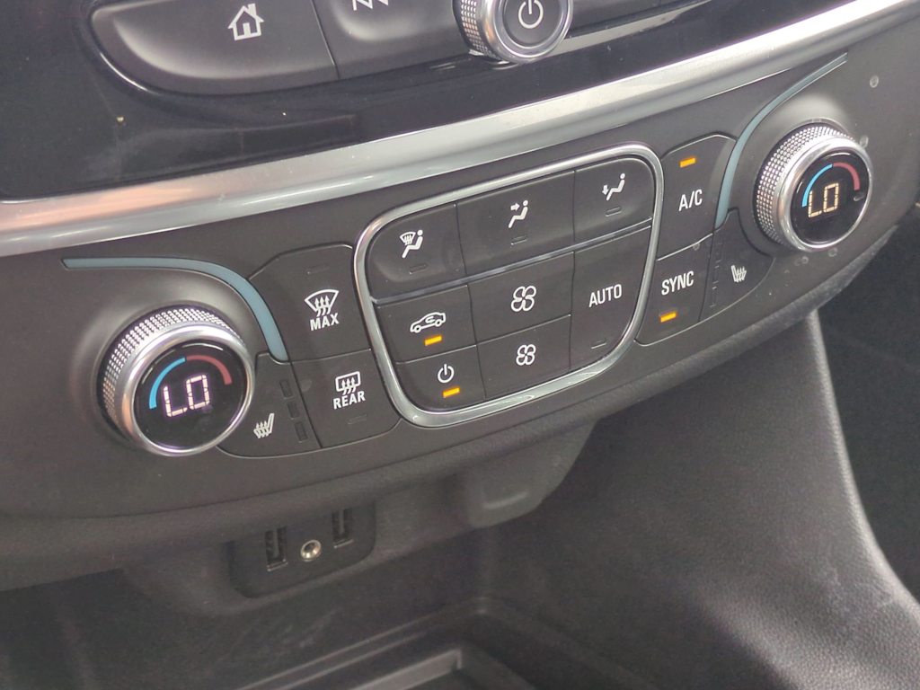 Thumbnail: 2024 Chevrolet Traverse - 28