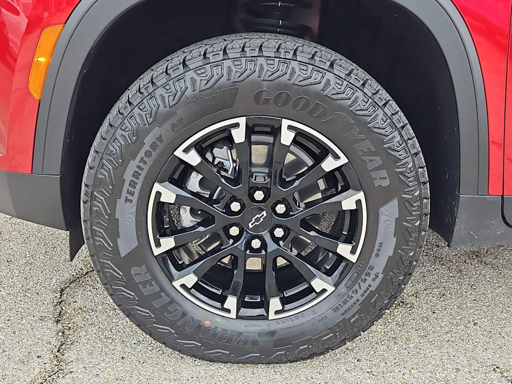 Thumbnail: 2026 Chevrolet Traverse - 8