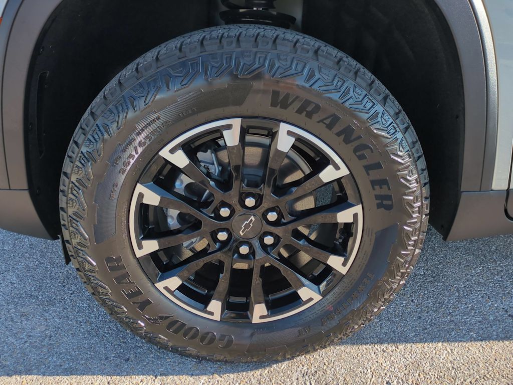 Thumbnail: 2026 Chevrolet Traverse - 7