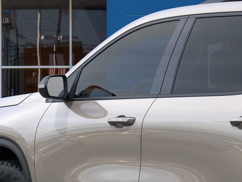 Thumbnail: 2027 Chevrolet Traverse - 19