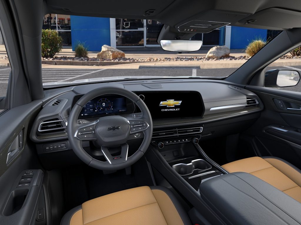 Thumbnail: 2027 Chevrolet Traverse - 2