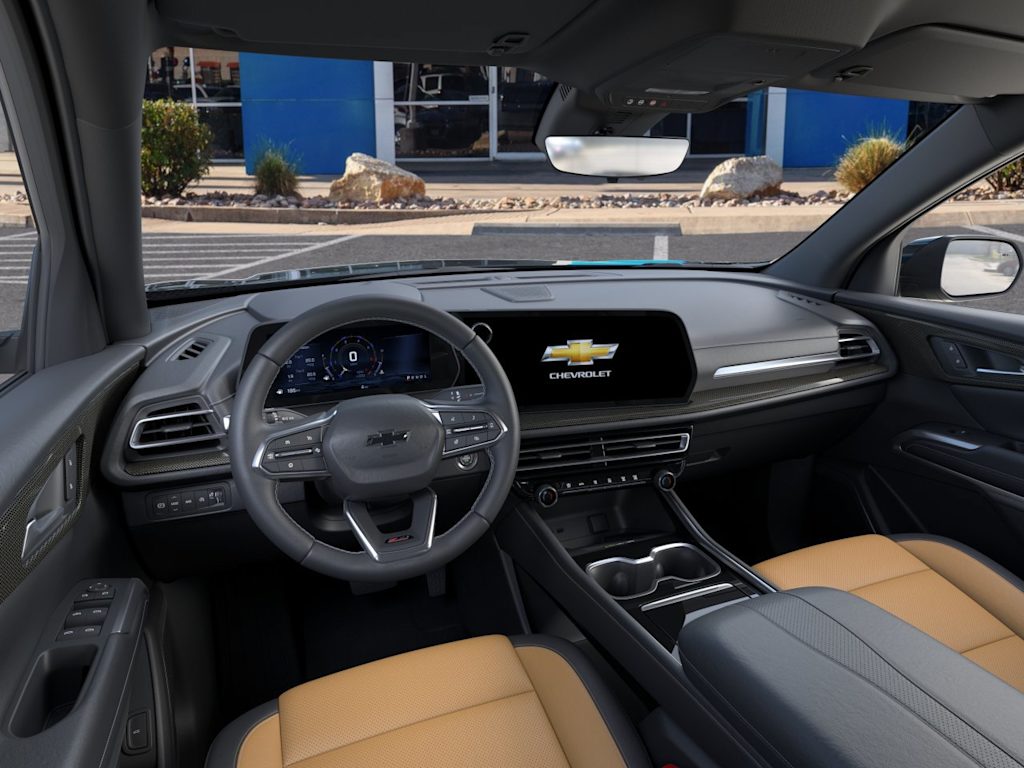 Thumbnail: 2027 Chevrolet Traverse - 2