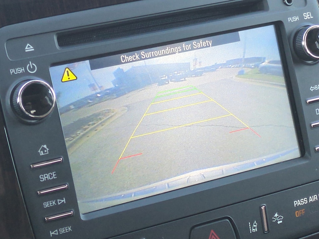 Thumbnail: 2017 Chevrolet Traverse - 25