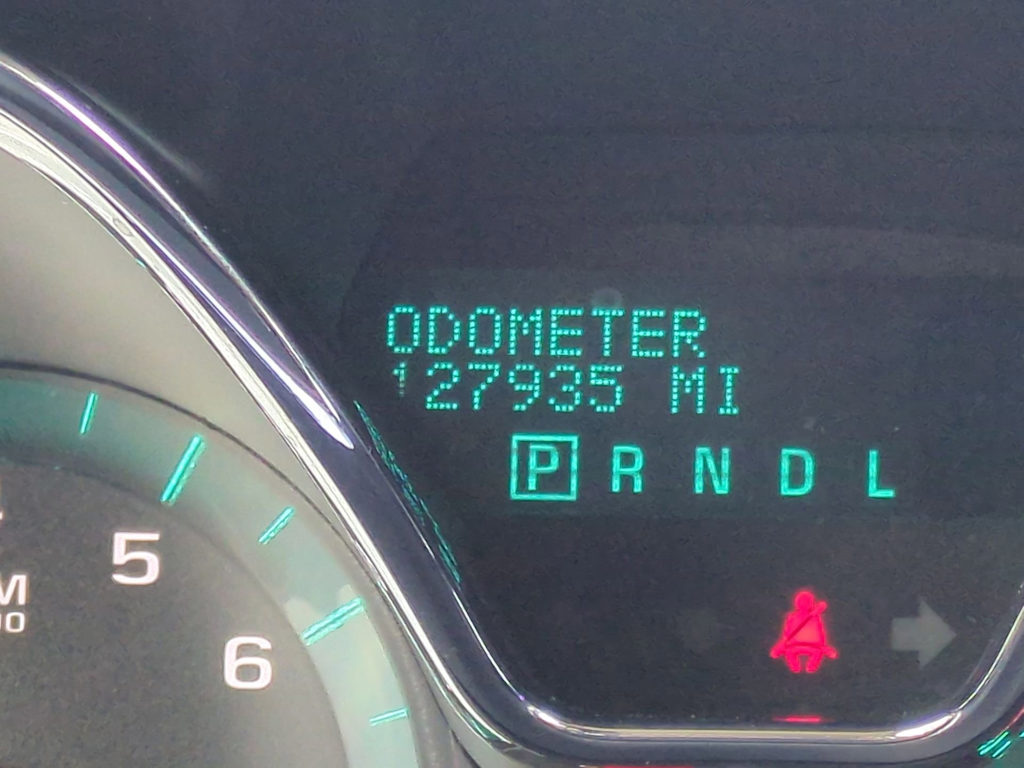 Thumbnail: 2017 Chevrolet Traverse - 23