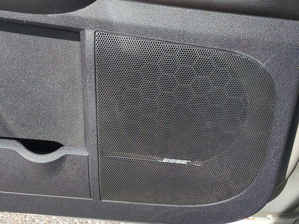 Thumbnail: 2017 Chevrolet Traverse - 31