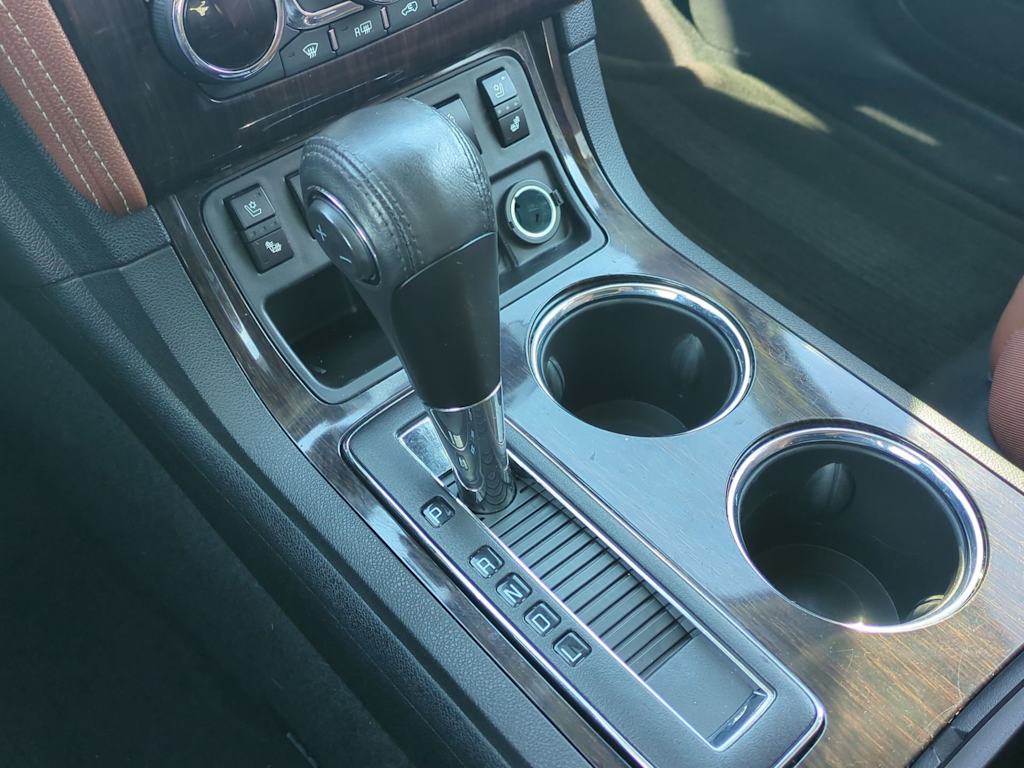 Thumbnail: 2017 Chevrolet Traverse - 15