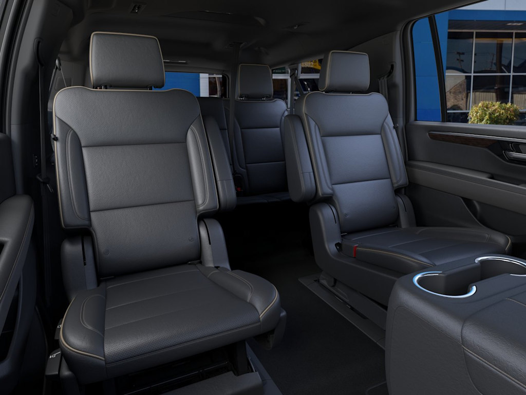 Thumbnail: 2026 Chevrolet Suburban - 9
