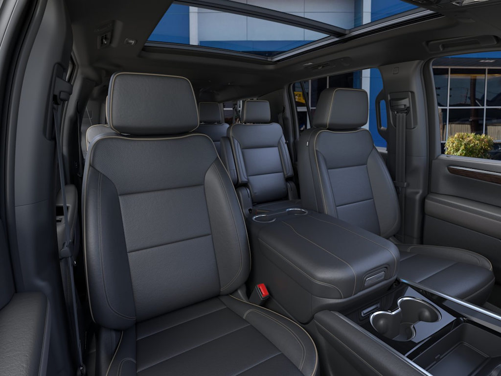 Thumbnail: 2026 Chevrolet Suburban - 7