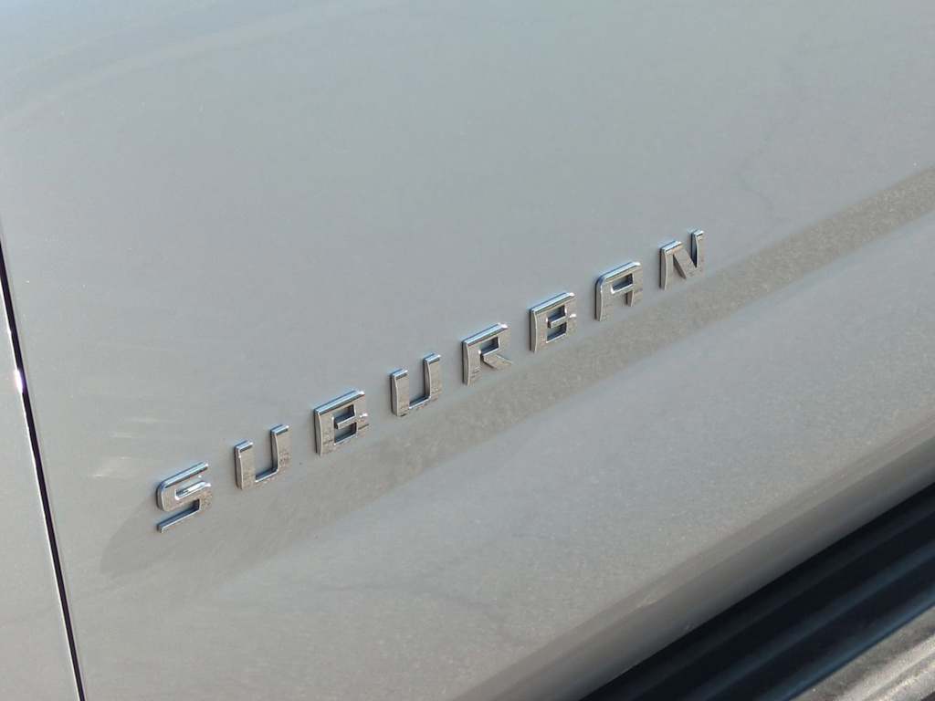 Thumbnail: 2019 Chevrolet Suburban - 31