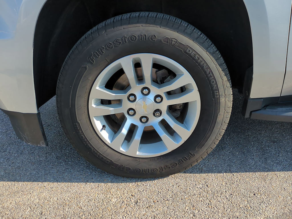 Thumbnail: 2019 Chevrolet Suburban - 8