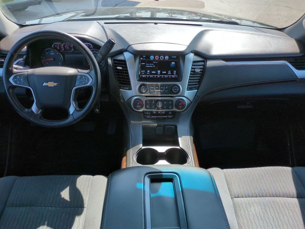 2019 Chevrolet Suburban 1500 LS 15
