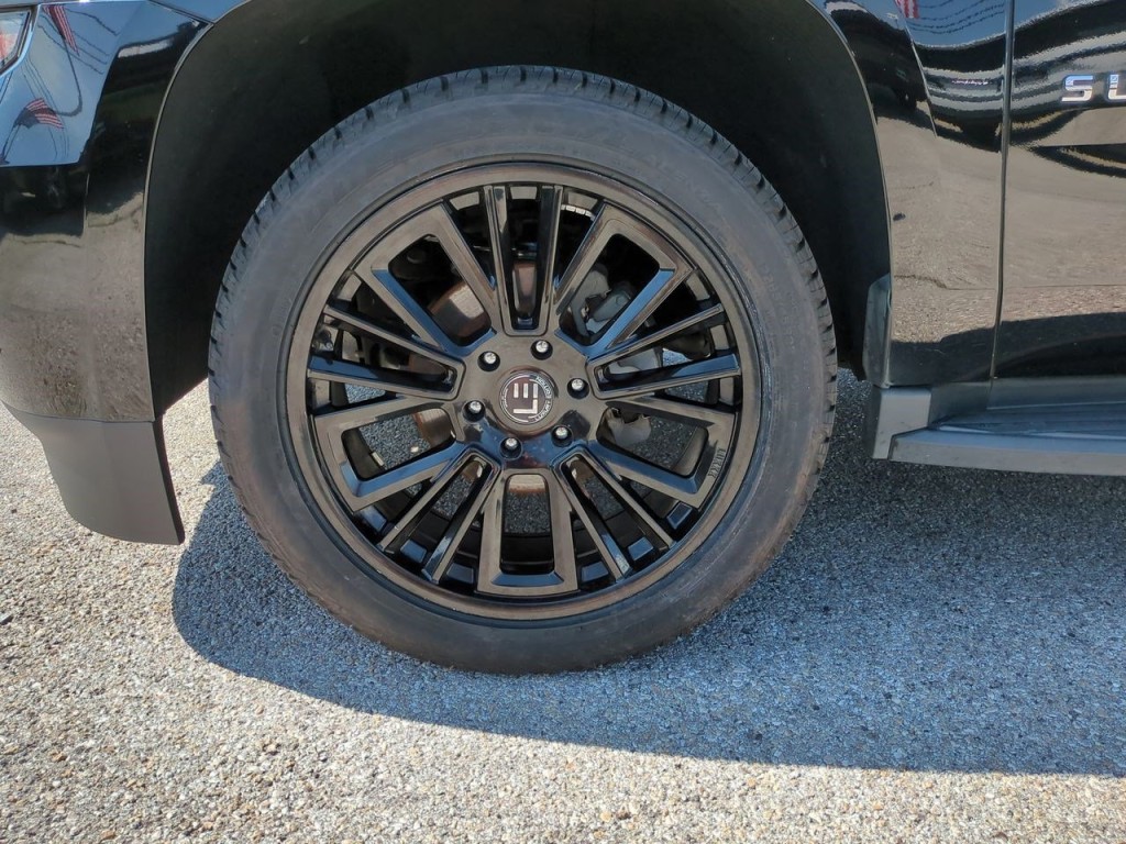 2019 Chevrolet Suburban 1500 LS 8