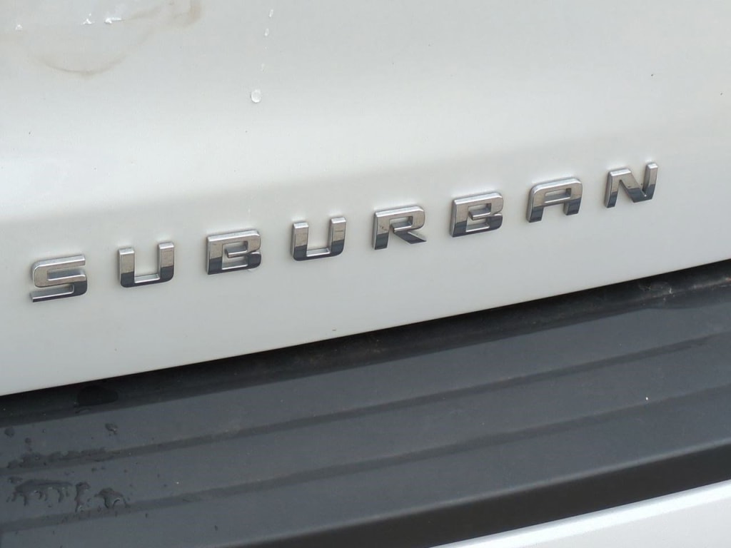 2019 Chevrolet Suburban 1500 LT 33