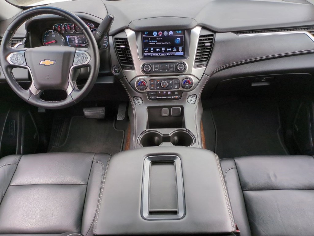 2019 Chevrolet Suburban 1500 LT 14
