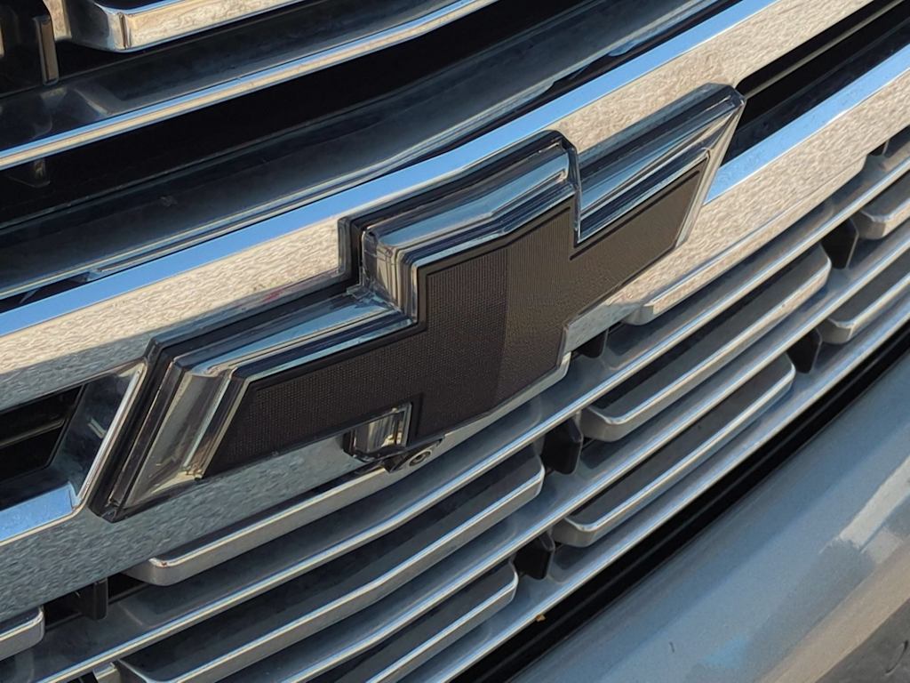 Thumbnail: 2023 Chevrolet Suburban - 34