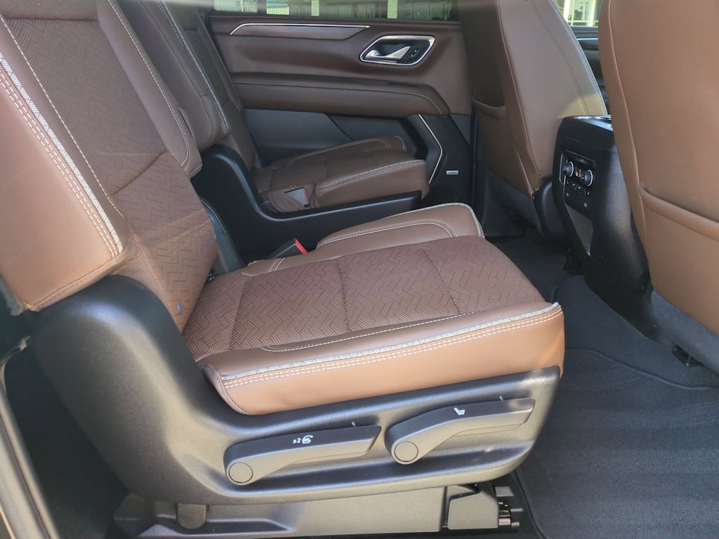 Thumbnail: 2023 Chevrolet Suburban - 33