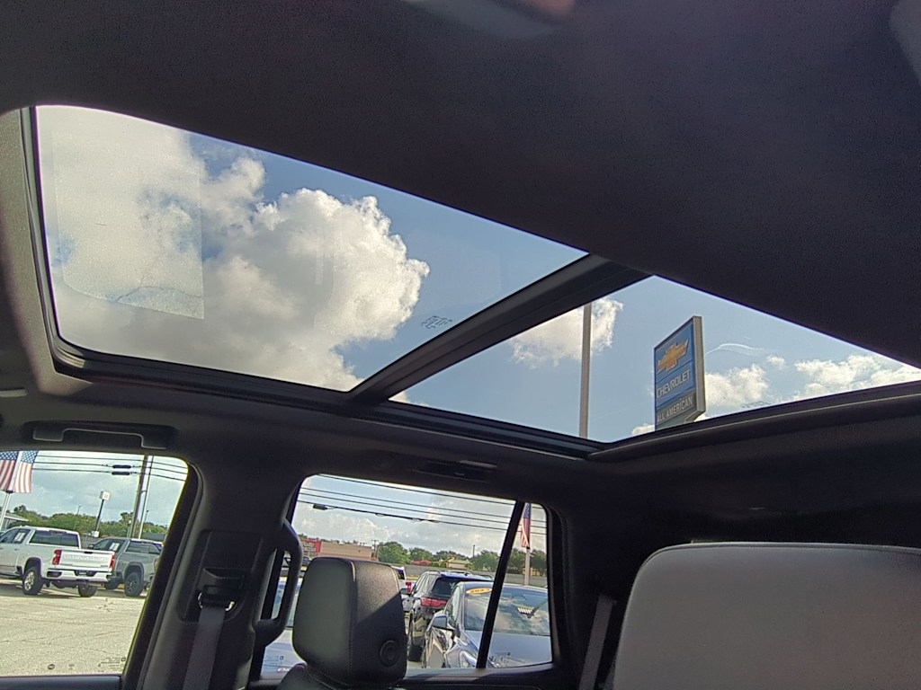 Thumbnail: 2023 Chevrolet Tahoe - 27