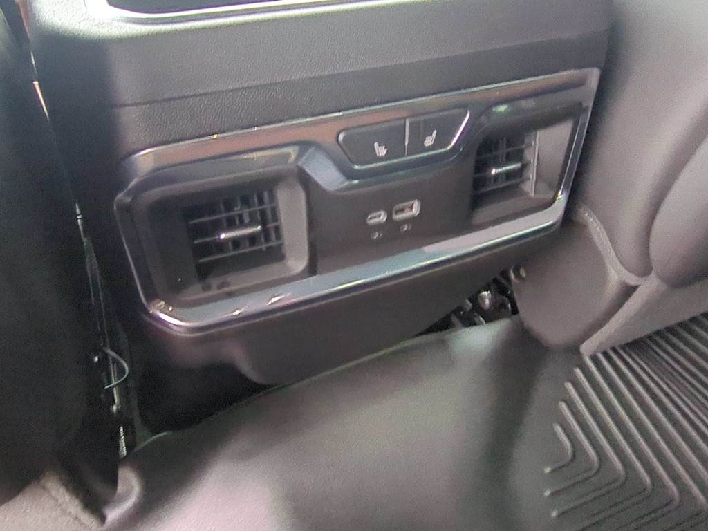 Thumbnail: 2024 GMC Sierra 1500 - 29