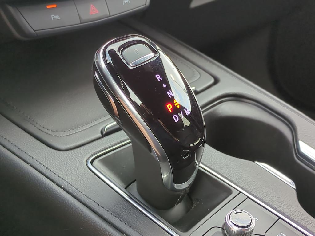 Thumbnail: 2025 Cadillac XT4 - 15