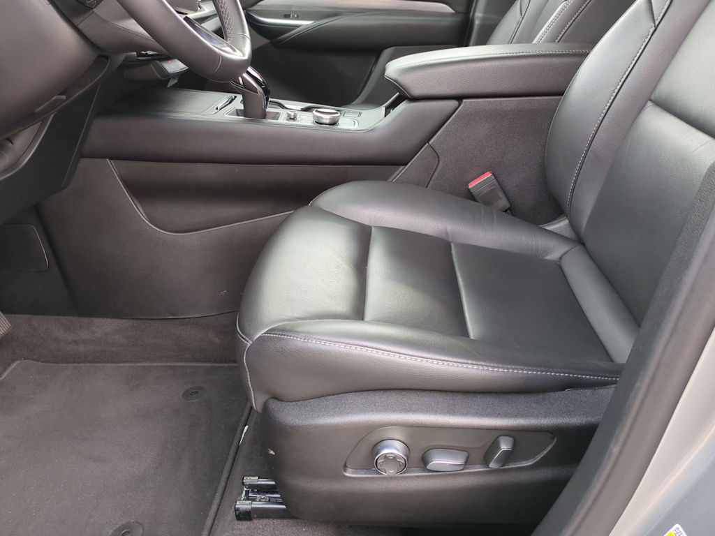 Thumbnail: 2025 Cadillac XT4 - 27