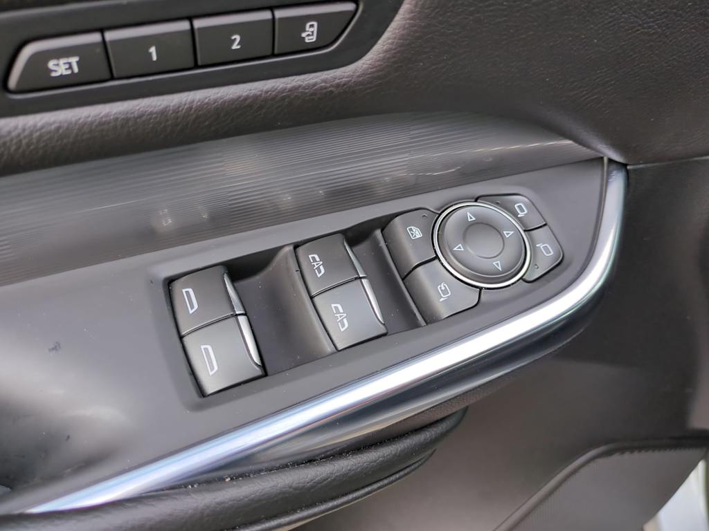 Thumbnail: 2025 Cadillac XT4 - 30