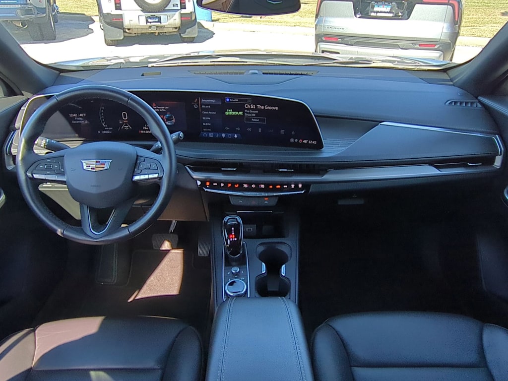 Thumbnail: 2025 Cadillac XT4 - 12