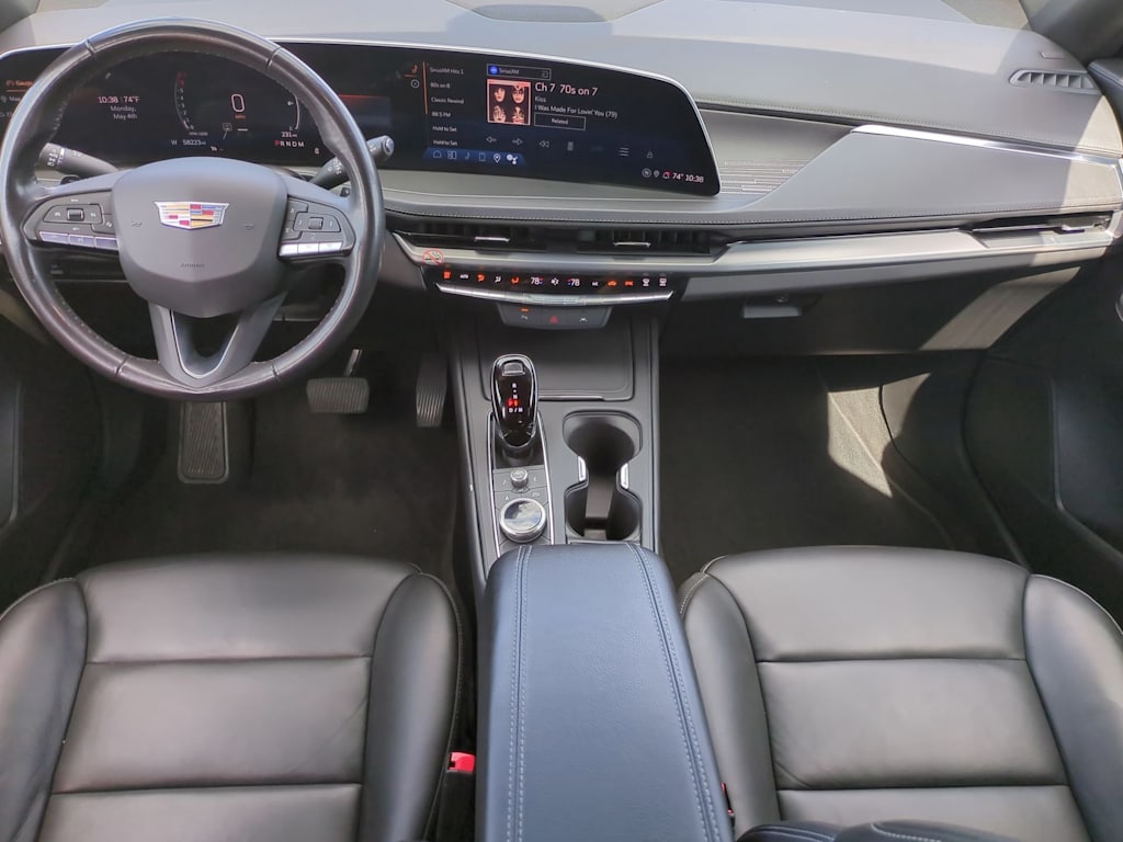 Thumbnail: 2024 Cadillac XT4 - 10