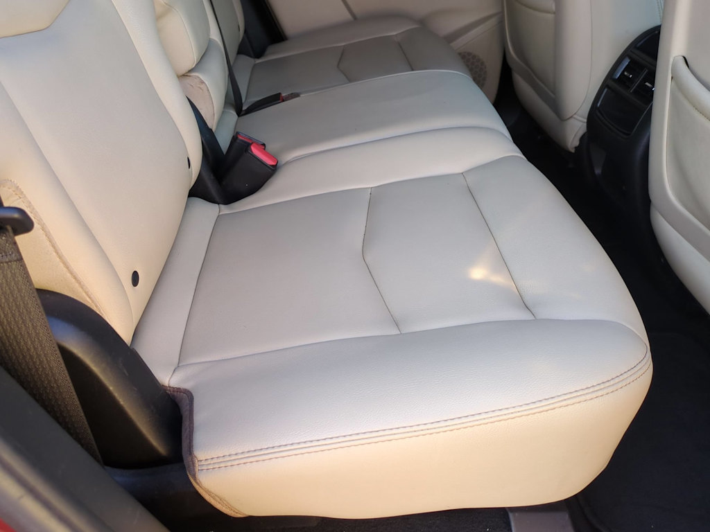Thumbnail: 2017 Cadillac XT5 - 32