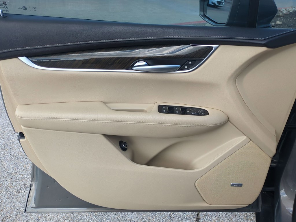 Thumbnail: 2018 Cadillac XT5 - 29