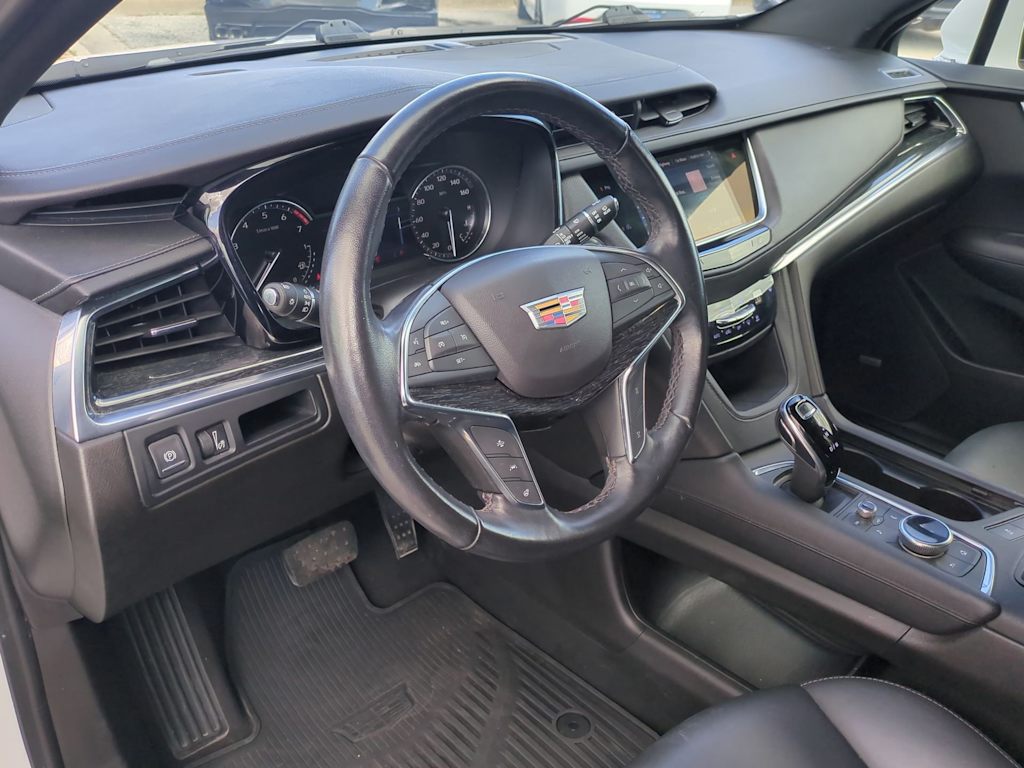 Thumbnail: 2022 Cadillac XT5 - 2