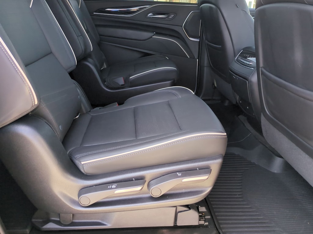 Thumbnail: 2022 Cadillac Escalade - 34