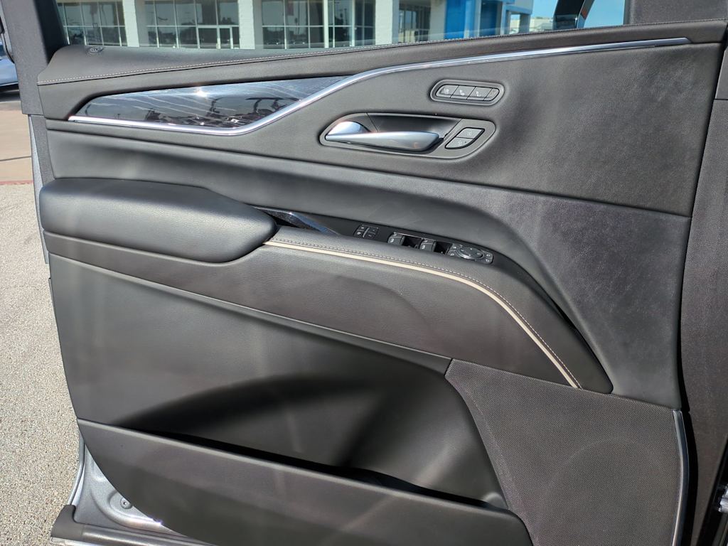 Thumbnail: 2022 Cadillac Escalade - 31