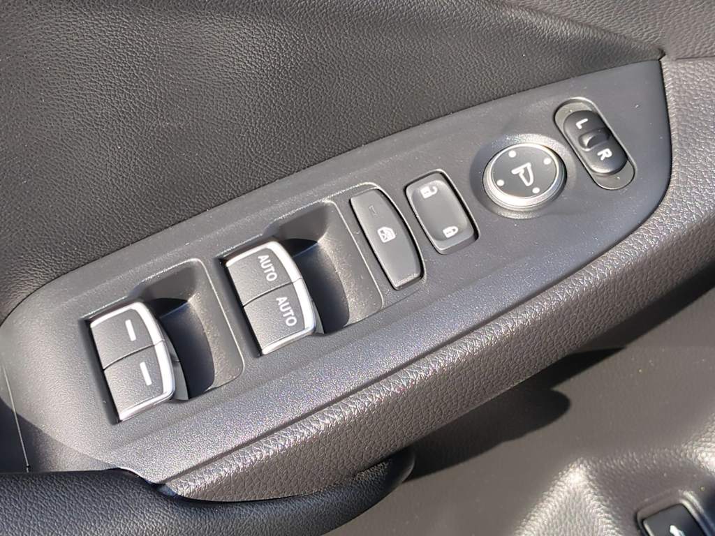 Thumbnail: 2022 Honda Accord - 30