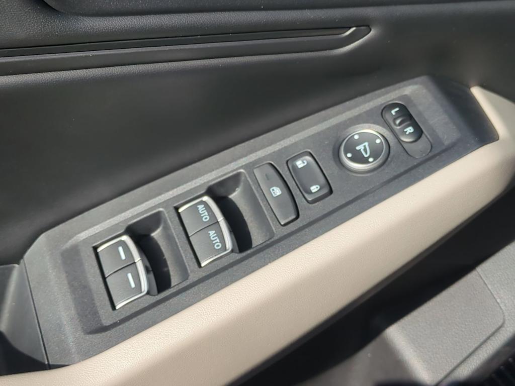 Thumbnail: 2023 Honda Accord - 32