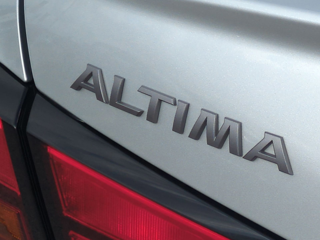 Thumbnail: 2024 Nissan Altima - 32