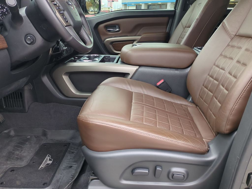 Thumbnail: 2022 Nissan Titan - 11