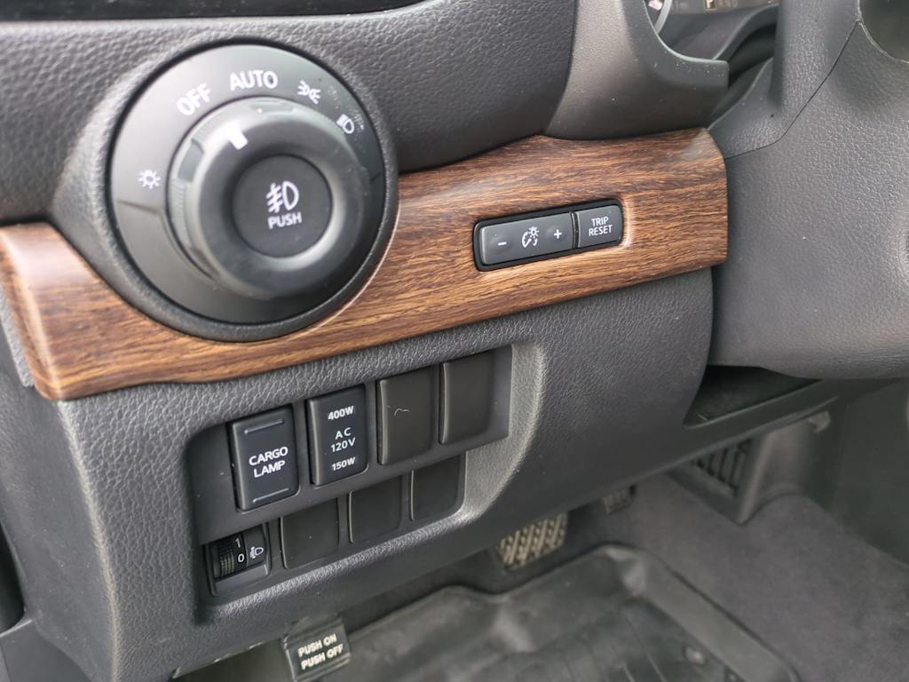 Thumbnail: 2022 Nissan Titan - 36