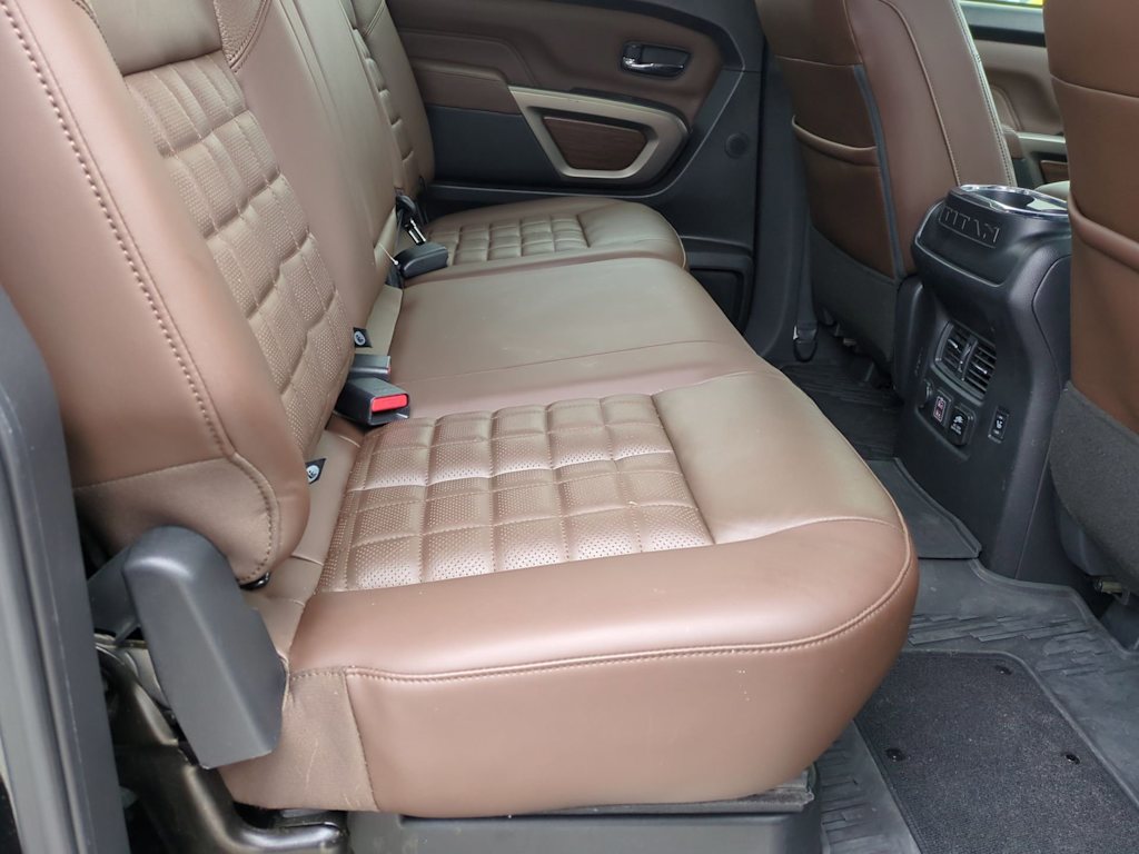 Thumbnail: 2022 Nissan Titan - 34