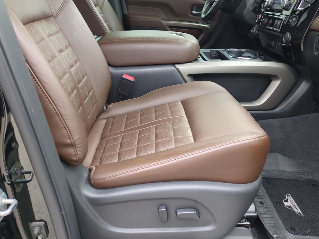 Thumbnail: 2022 Nissan Titan - 12