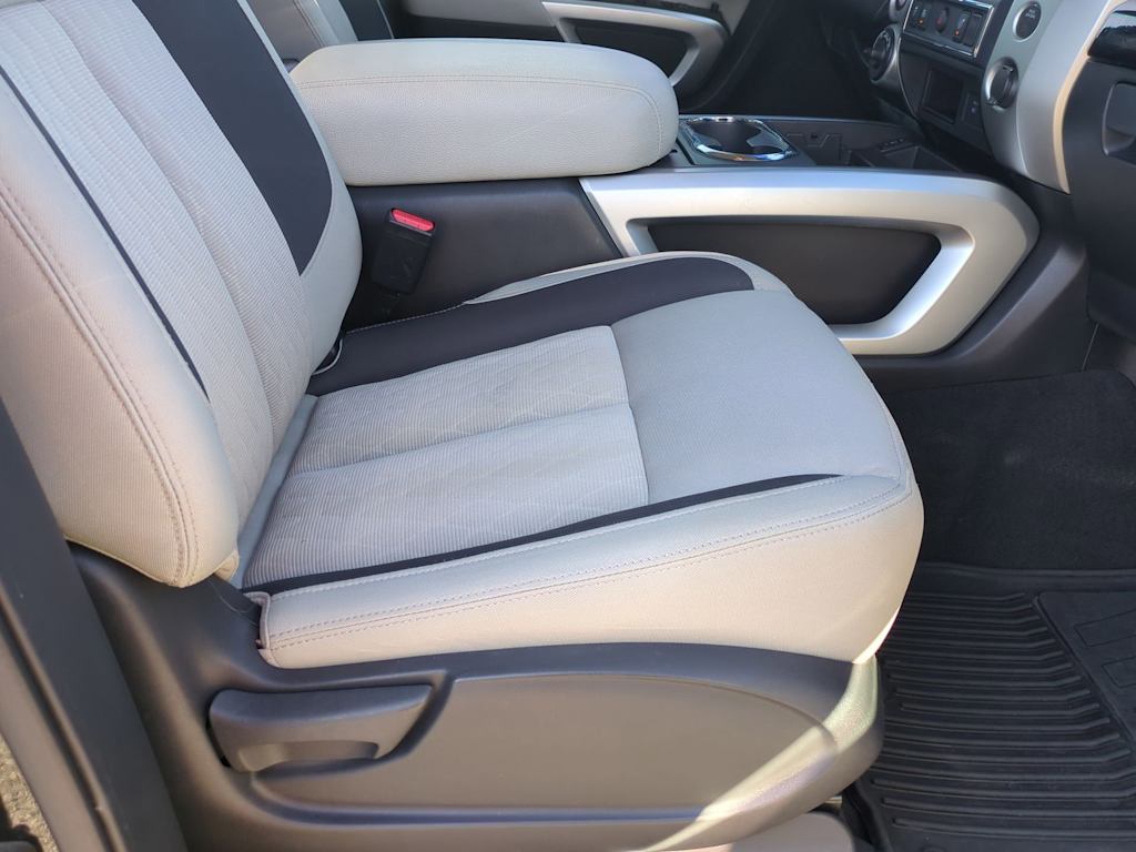 Thumbnail: 2021 Nissan Titan - 11