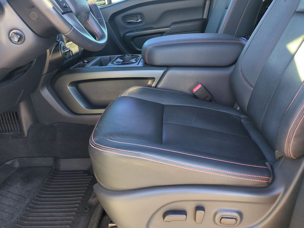 Thumbnail: 2024 Nissan Titan - 10