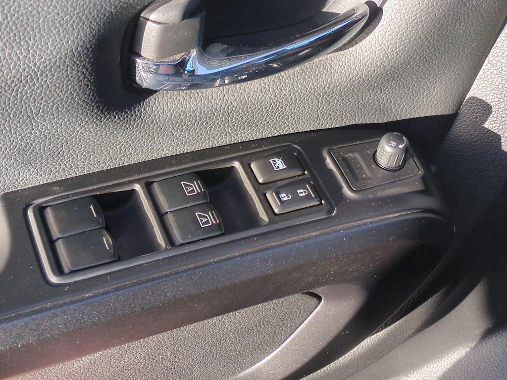 Thumbnail: 2024 Nissan Titan - 31