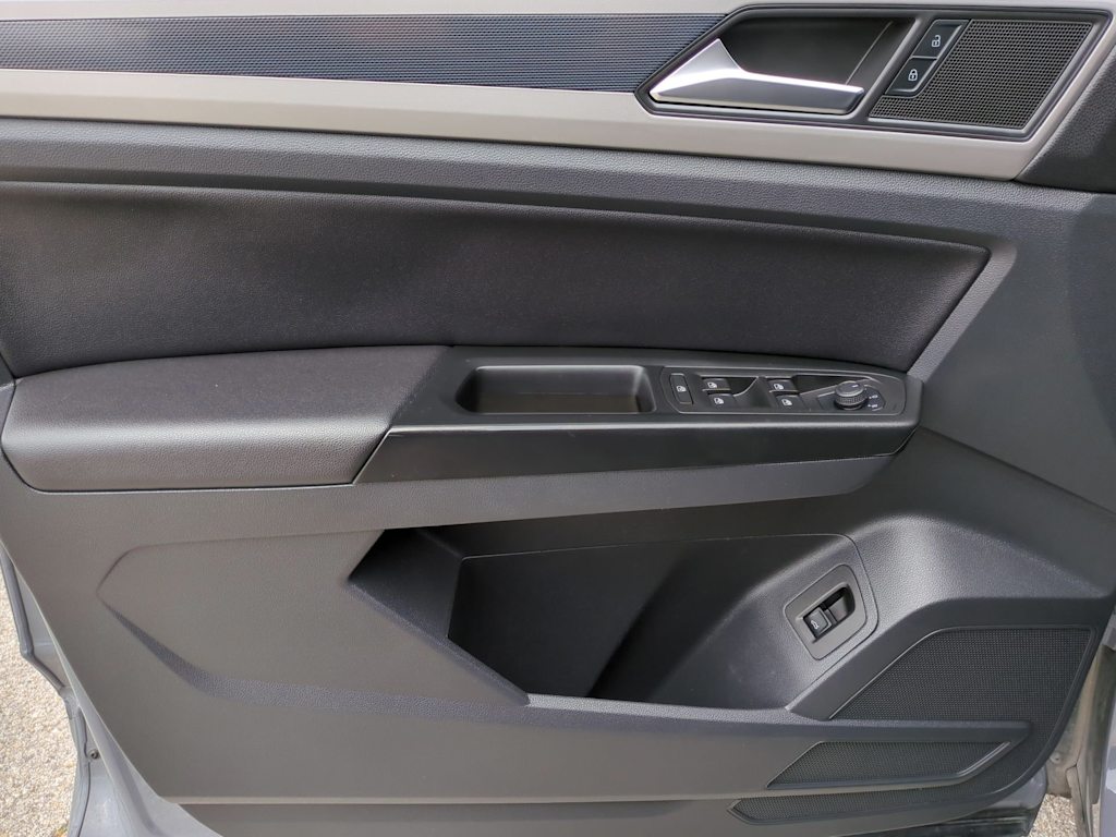 2020 Volkswagen Atlas SE 29