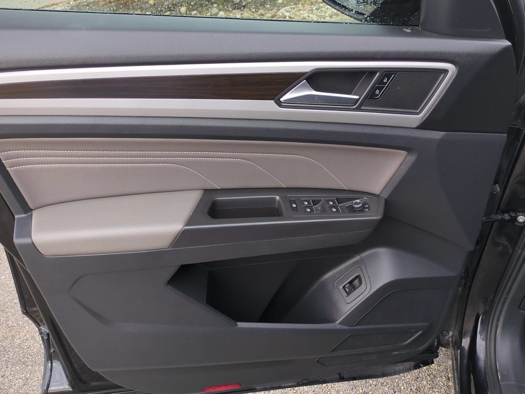 Thumbnail: 2023 Volkswagen Atlas - 28