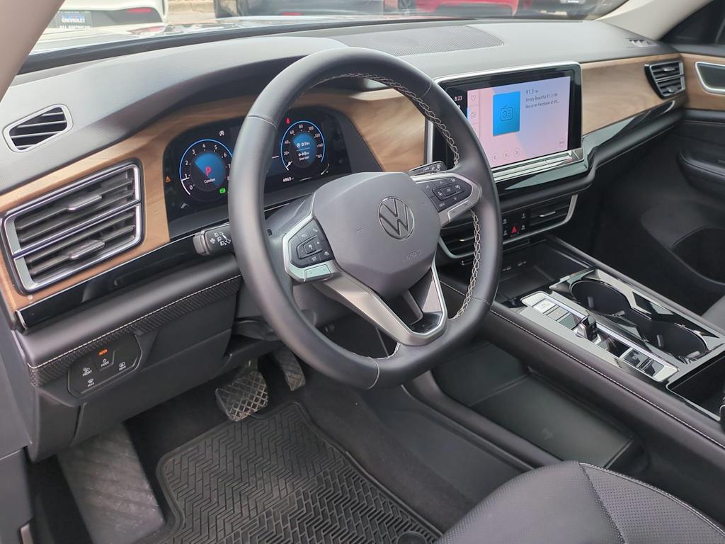 Thumbnail: 2024 Volkswagen Atlas - 3