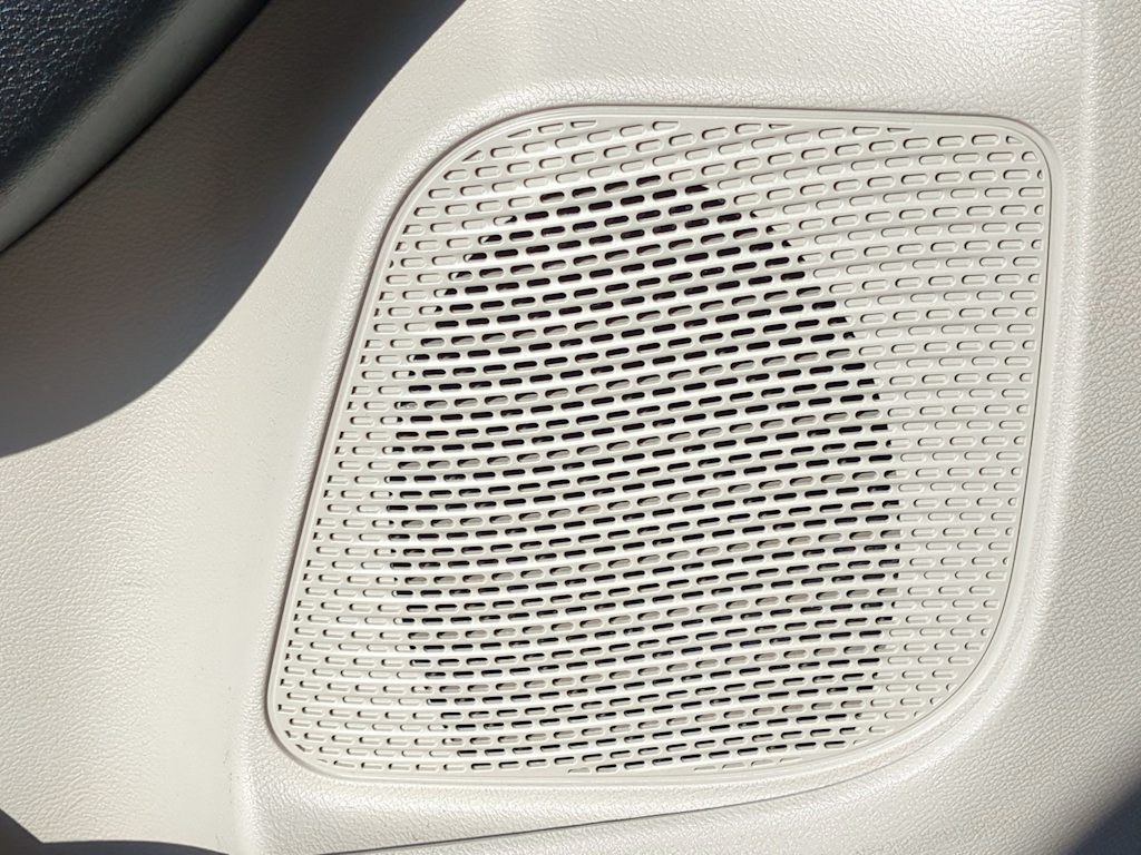 Thumbnail: 2018 Chrysler Pacifica - 19