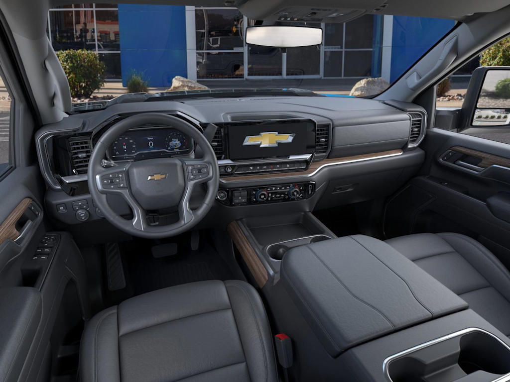 2025 Chevrolet Silverado 2500 LT 3