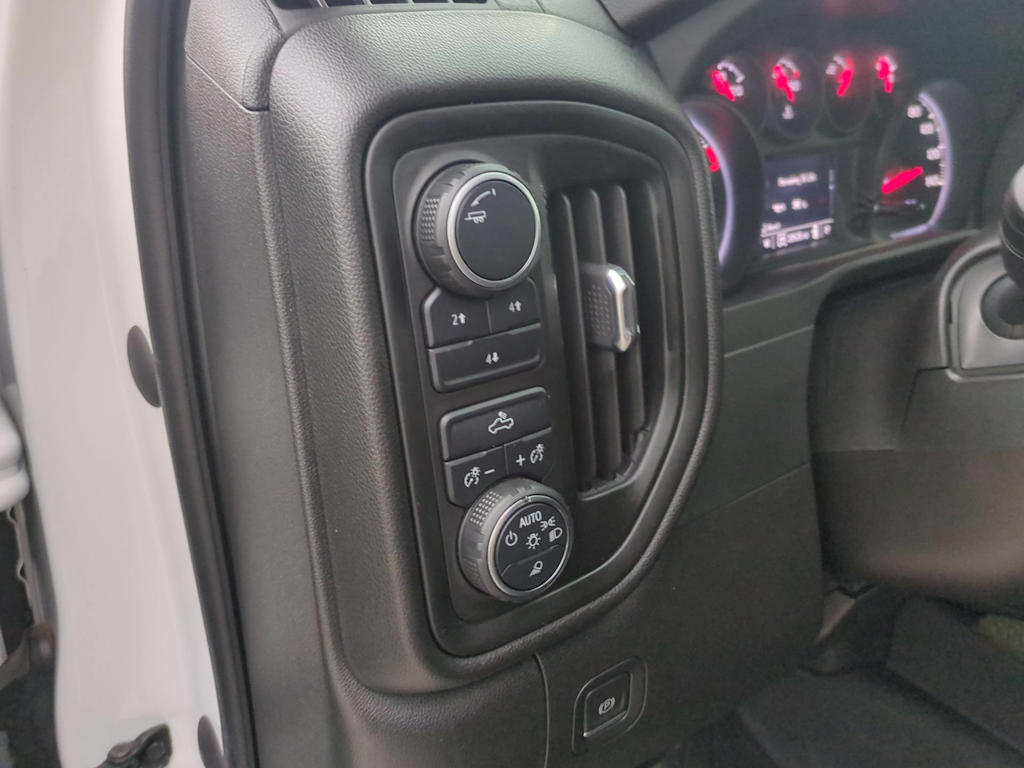 Thumbnail: 2023 Chevrolet Silverado 2500 - 33
