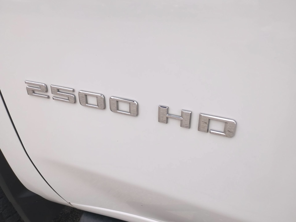 Thumbnail: 2023 Chevrolet Silverado 2500 - 7